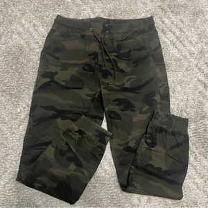 Camo Print Joggers Size Small